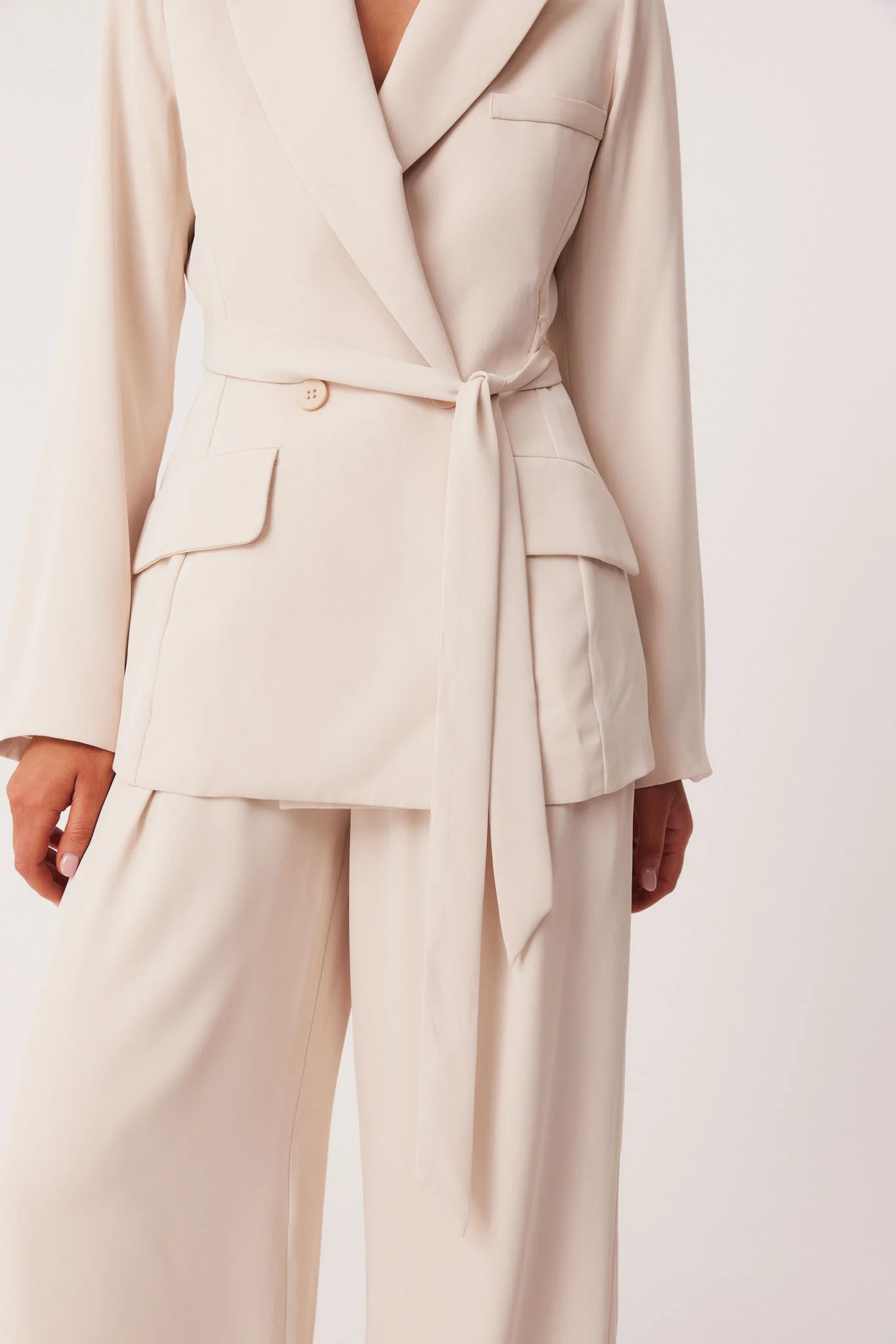 RYAN BLAZER - Image 5