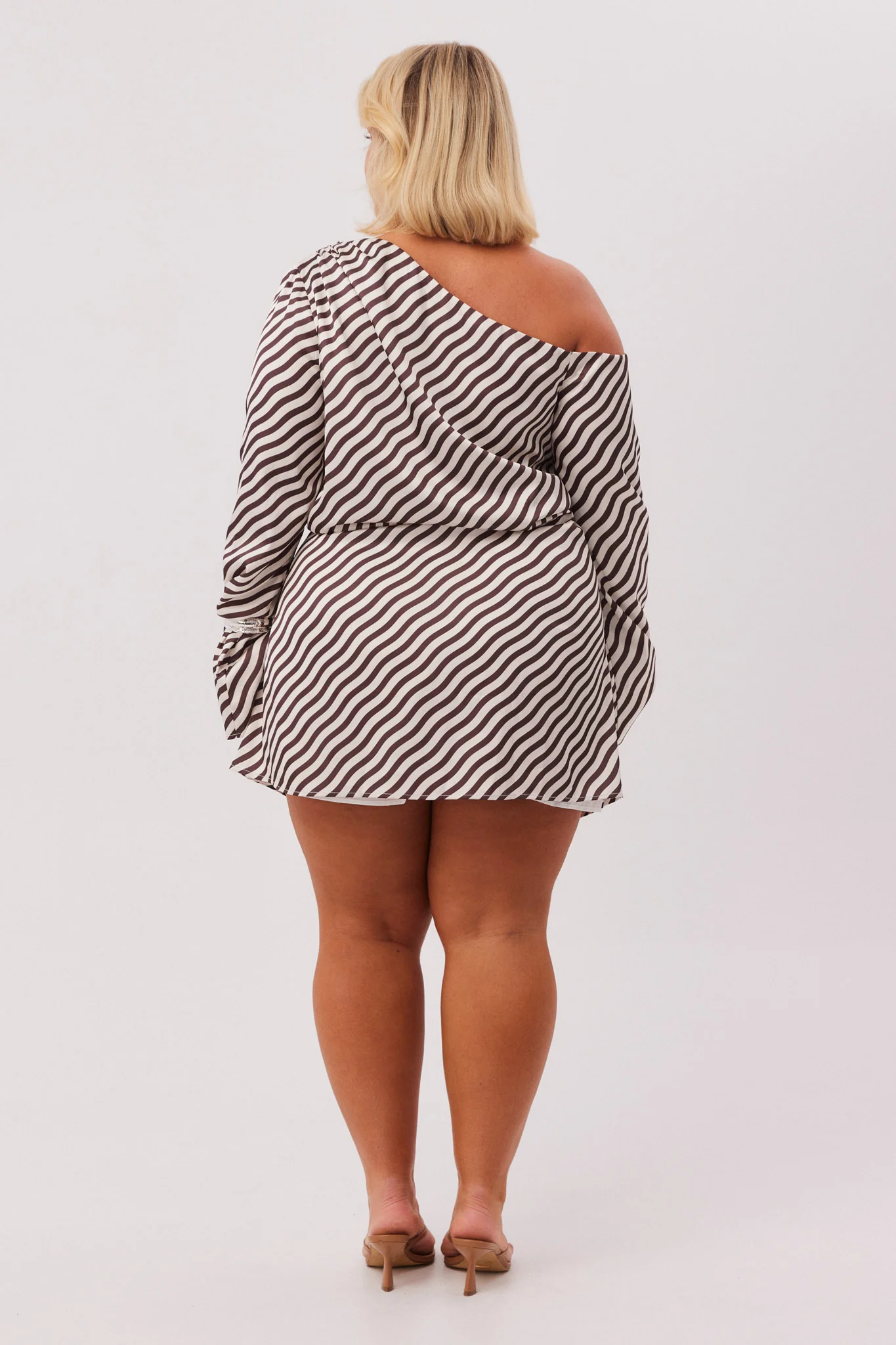 SKAI MINI DRESS - Image 6